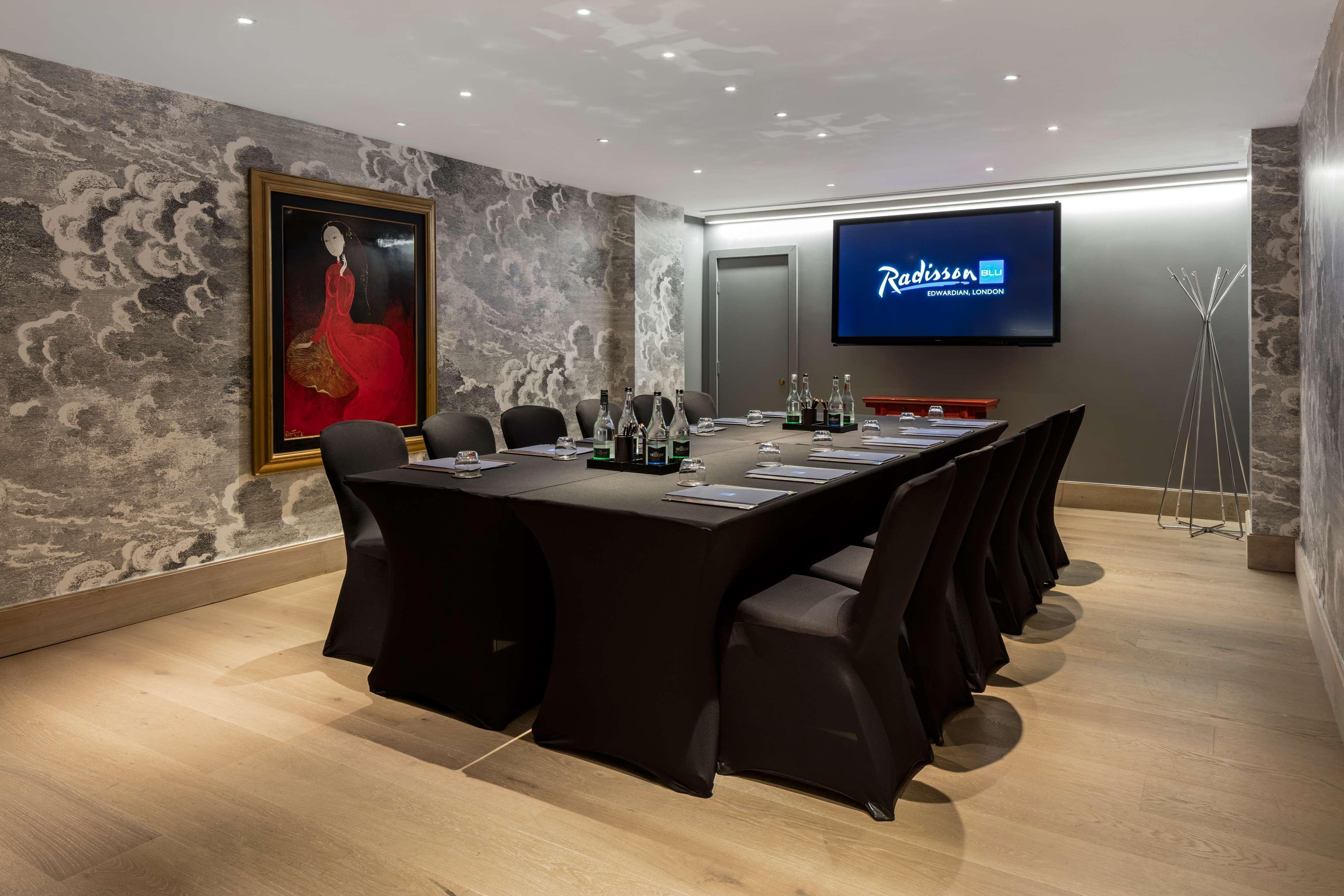Radisson Blu Hotel, London Leicester Square - Formerly Hampshire Exterior photo Meeting room